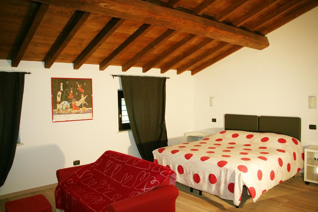 Agriturismo Nicobresaola Сомакампаня Екстериор снимка